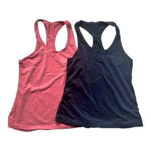 ❤️💙2 Vuori Lux Performance Tanks (Medium)